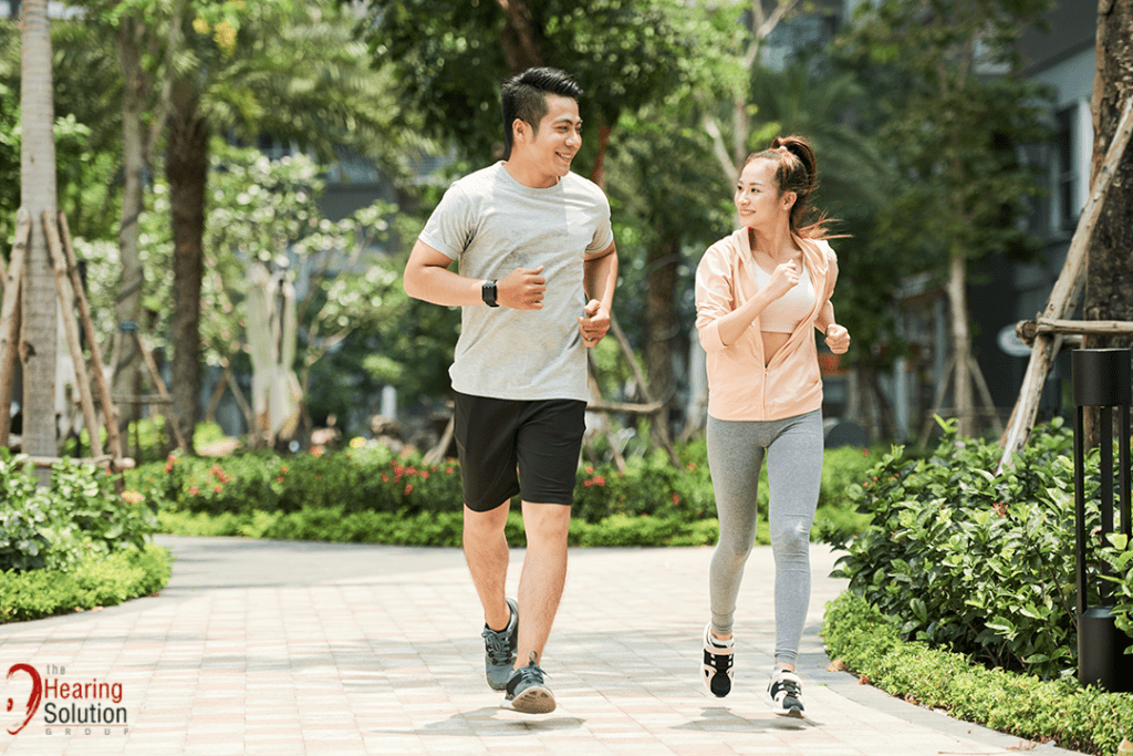 Couple reinforcing healthy lifestype